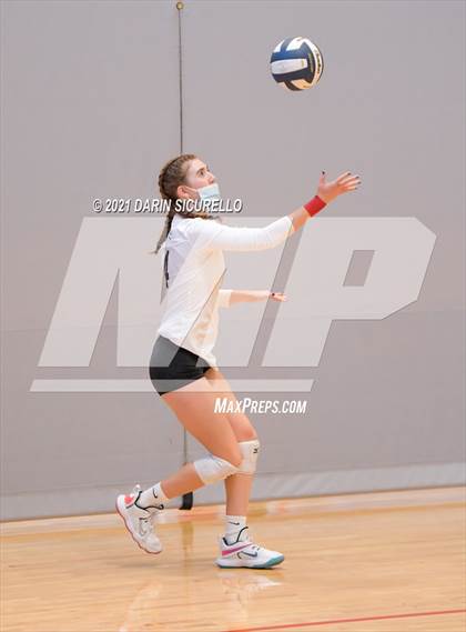 Thumbnail 1 in Mayfield vs. Vista Murrieta (Nike Tournament of Champions) photogallery.