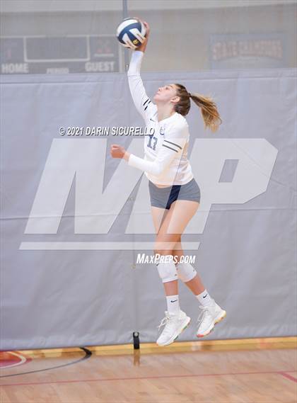 Thumbnail 2 in Mayfield vs. Vista Murrieta (Nike Tournament of Champions) photogallery.