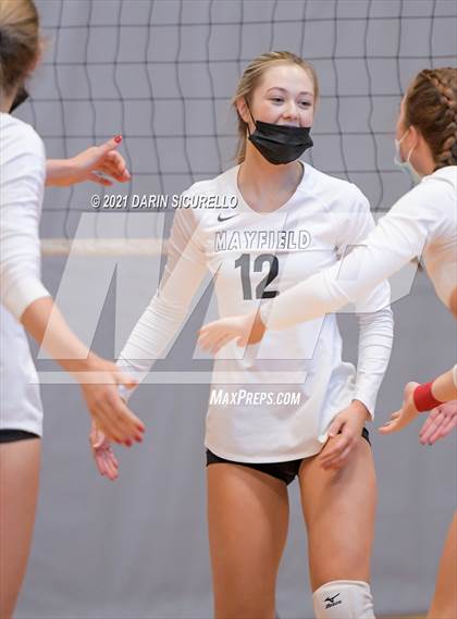 Thumbnail 2 in Mayfield vs. Vista Murrieta (Nike Tournament of Champions) photogallery.