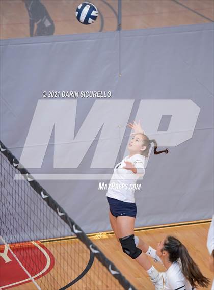 Thumbnail 2 in Mayfield vs. Vista Murrieta (Nike Tournament of Champions) photogallery.