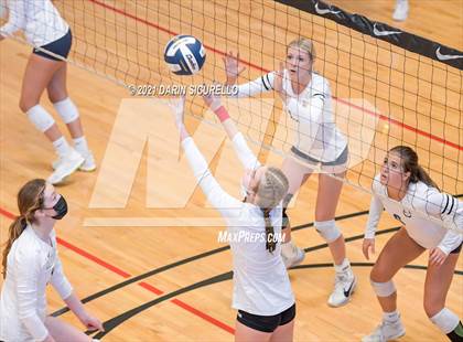 Thumbnail 2 in Mayfield vs. Vista Murrieta (Nike Tournament of Champions) photogallery.