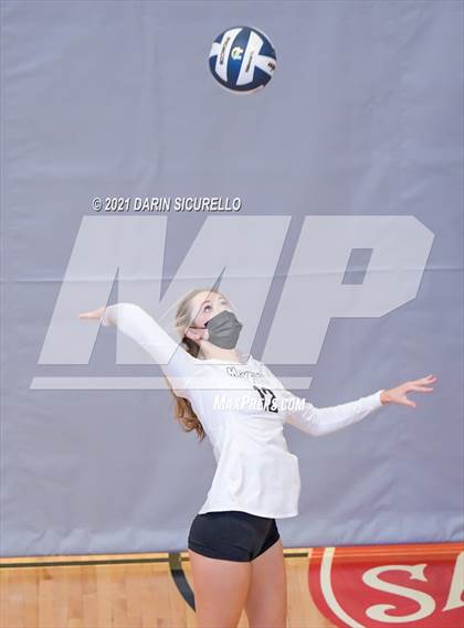 Thumbnail 2 in Mayfield vs. Vista Murrieta (Nike Tournament of Champions) photogallery.
