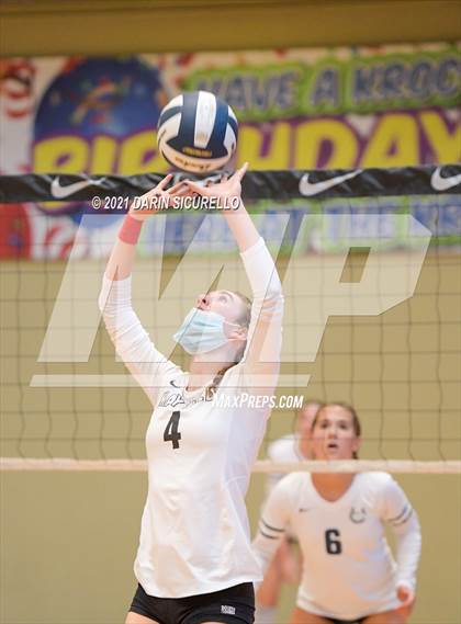 Thumbnail 2 in Mayfield vs. Vista Murrieta (Nike Tournament of Champions) photogallery.