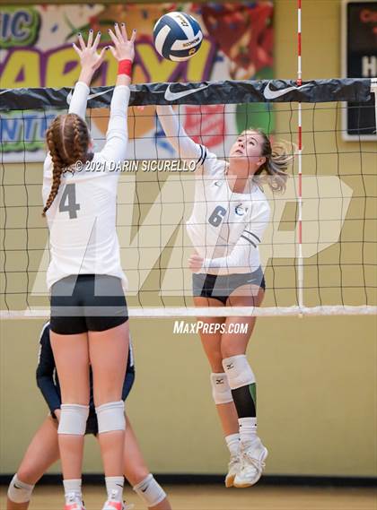 Thumbnail 2 in Mayfield vs. Vista Murrieta (Nike Tournament of Champions) photogallery.