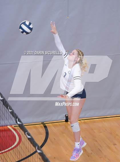 Thumbnail 2 in Mayfield vs. Vista Murrieta (Nike Tournament of Champions) photogallery.