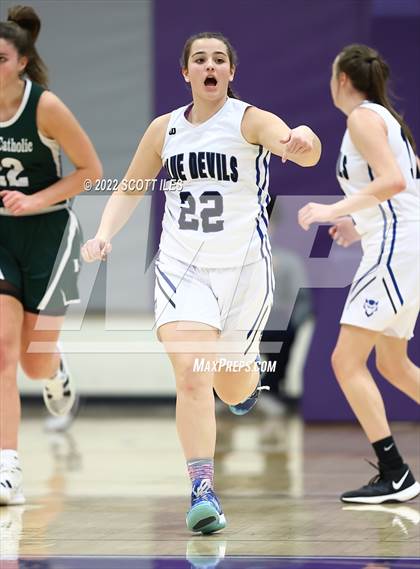 Thumbnail 3 in Fisher Catholic vs. Danville (OHSAA D4 District Final) photogallery.