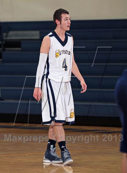 Thumbnail 2 in Cincinnati Country Day @ Seymour (Seymour Christmas Classic) photogallery.