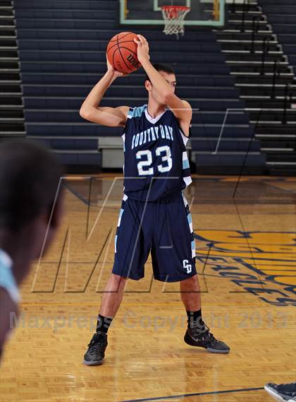 Thumbnail 2 in Cincinnati Country Day @ Seymour (Seymour Christmas Classic) photogallery.