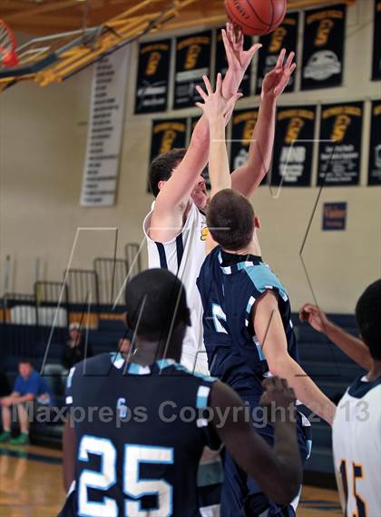 Thumbnail 2 in Cincinnati Country Day @ Seymour (Seymour Christmas Classic) photogallery.