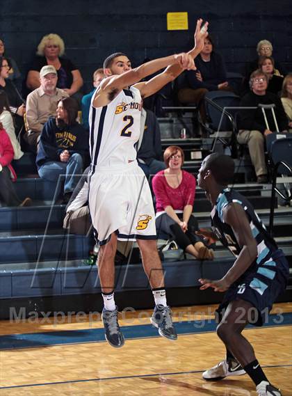 Thumbnail 1 in Cincinnati Country Day @ Seymour (Seymour Christmas Classic) photogallery.