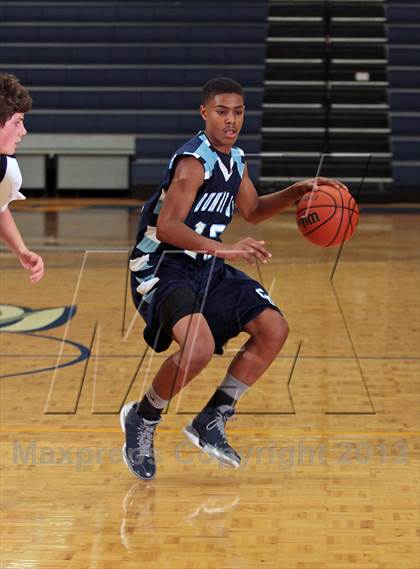 Thumbnail 3 in Cincinnati Country Day @ Seymour (Seymour Christmas Classic) photogallery.