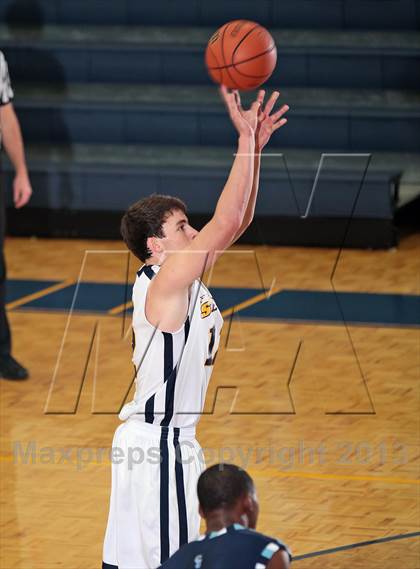 Thumbnail 1 in Cincinnati Country Day @ Seymour (Seymour Christmas Classic) photogallery.
