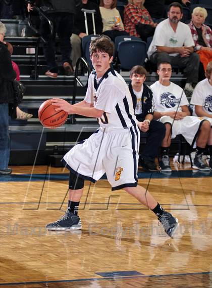 Thumbnail 2 in Cincinnati Country Day @ Seymour (Seymour Christmas Classic) photogallery.