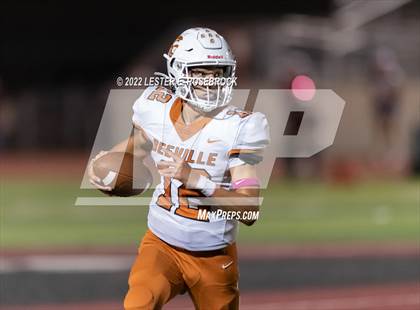 Thumbnail 3 in Jones @ Floresville photogallery.