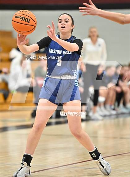 Thumbnail 3 in Ralston Valley vs Chatfield photogallery.