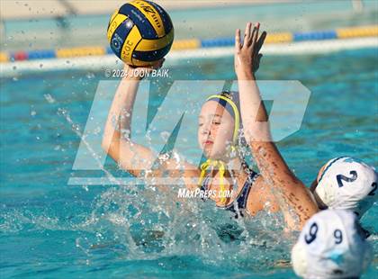 Thumbnail 3 in Santa Catalina vs Valley Christian (Presentation Panther Challenge) photogallery.