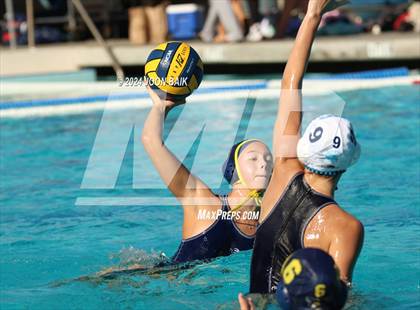 Thumbnail 2 in Santa Catalina vs Valley Christian (Presentation Panther Challenge) photogallery.