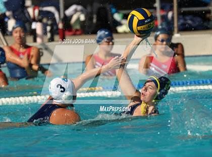 Thumbnail 3 in Santa Catalina vs Valley Christian (Presentation Panther Challenge) photogallery.
