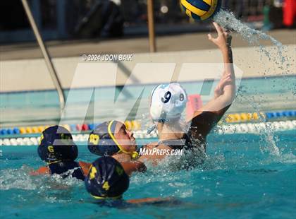 Thumbnail 2 in Santa Catalina vs Valley Christian (Presentation Panther Challenge) photogallery.