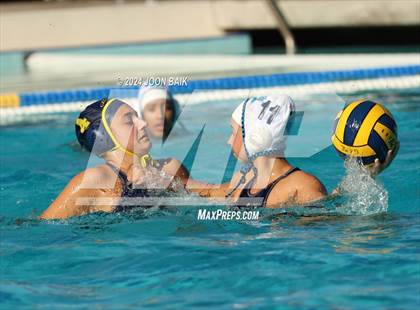 Thumbnail 2 in Santa Catalina vs Valley Christian (Presentation Panther Challenge) photogallery.