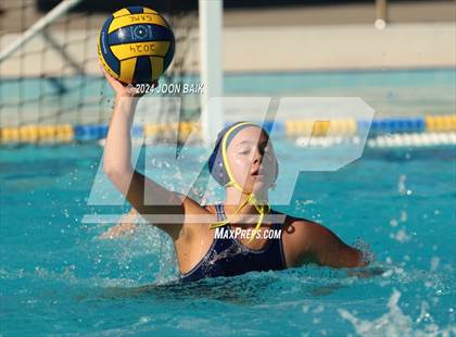 Thumbnail 2 in Santa Catalina vs Valley Christian (Presentation Panther Challenge) photogallery.