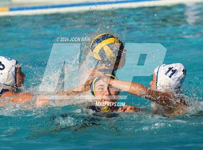 Thumbnail 3 in Santa Catalina vs Valley Christian (Presentation Panther Challenge) photogallery.