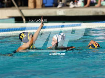 Thumbnail 2 in Santa Catalina vs Valley Christian (Presentation Panther Challenge) photogallery.