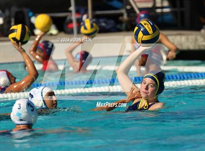 Thumbnail 3 in Santa Catalina vs Valley Christian (Presentation Panther Challenge) photogallery.
