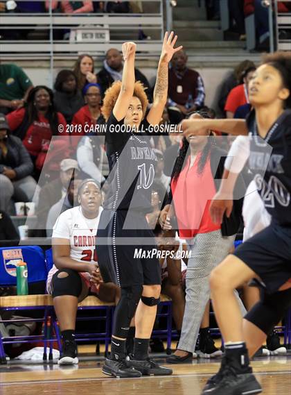 Thumbnail 2 in Havelock vs. Jacksonville (NCHSAA 3A Regional Playoff) photogallery.