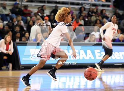 Thumbnail 2 in Havelock vs. Jacksonville (NCHSAA 3A Regional Playoff) photogallery.