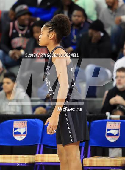 Thumbnail 2 in Havelock vs. Jacksonville (NCHSAA 3A Regional Playoff) photogallery.