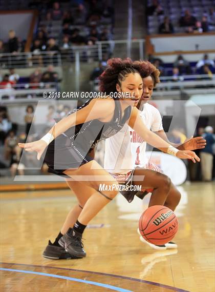 Thumbnail 3 in Havelock vs. Jacksonville (NCHSAA 3A Regional Playoff) photogallery.