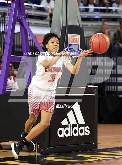 Thumbnail 2 in Havelock vs. Jacksonville (NCHSAA 3A Regional Playoff) photogallery.