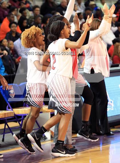 Thumbnail 2 in Havelock vs. Jacksonville (NCHSAA 3A Regional Playoff) photogallery.