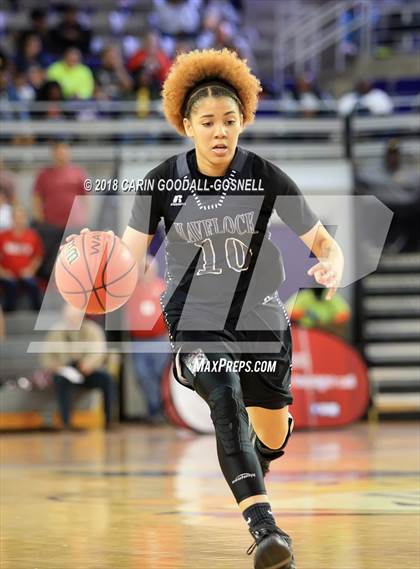 Thumbnail 2 in Havelock vs. Jacksonville (NCHSAA 3A Regional Playoff) photogallery.