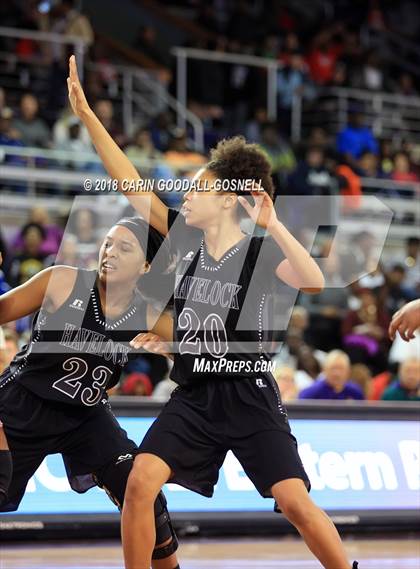 Thumbnail 2 in Havelock vs. Jacksonville (NCHSAA 3A Regional Playoff) photogallery.