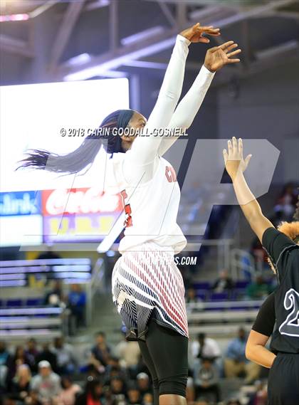 Thumbnail 2 in Havelock vs. Jacksonville (NCHSAA 3A Regional Playoff) photogallery.