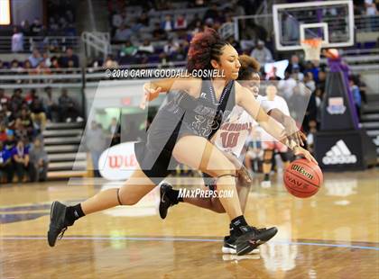 Thumbnail 3 in Havelock vs. Jacksonville (NCHSAA 3A Regional Playoff) photogallery.