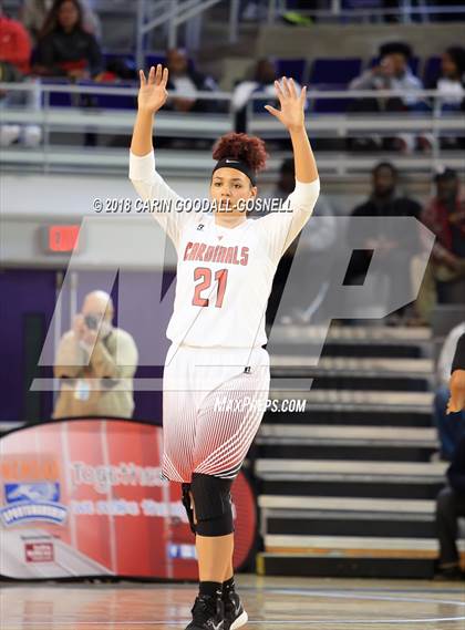 Thumbnail 2 in Havelock vs. Jacksonville (NCHSAA 3A Regional Playoff) photogallery.