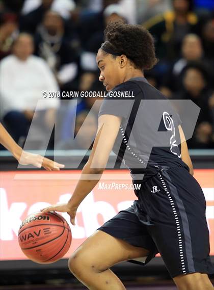 Thumbnail 2 in Havelock vs. Jacksonville (NCHSAA 3A Regional Playoff) photogallery.