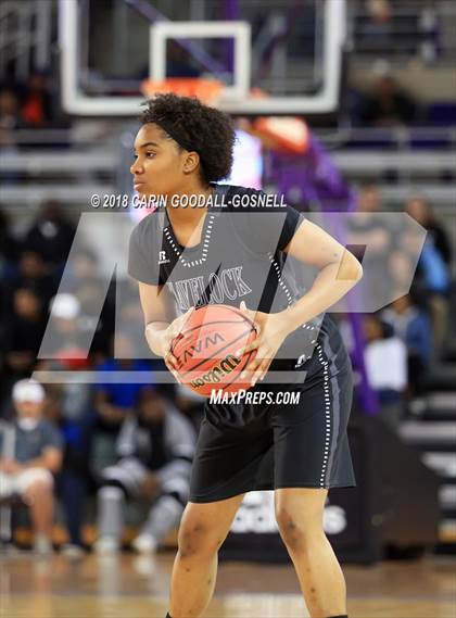 Thumbnail 1 in Havelock vs. Jacksonville (NCHSAA 3A Regional Playoff) photogallery.