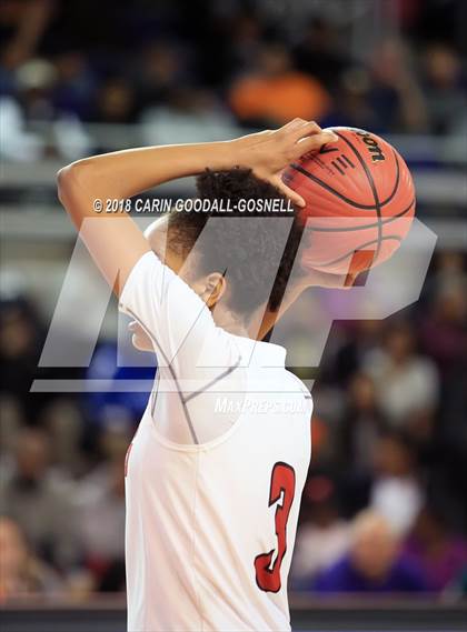 Thumbnail 1 in Havelock vs. Jacksonville (NCHSAA 3A Regional Playoff) photogallery.