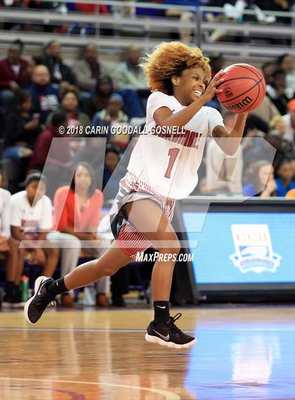 Thumbnail 2 in Havelock vs. Jacksonville (NCHSAA 3A Regional Playoff) photogallery.