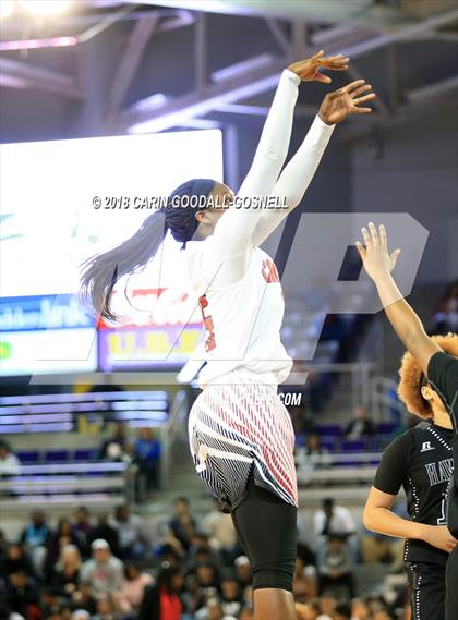 Thumbnail 1 in Havelock vs. Jacksonville (NCHSAA 3A Regional Playoff) photogallery.
