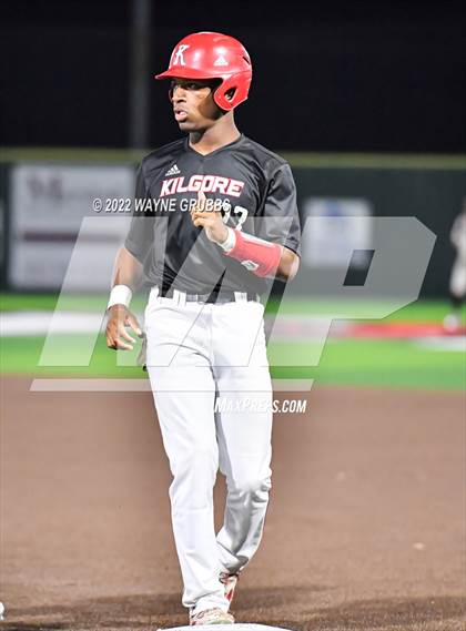 Thumbnail 2 in Pleasant Grove vs. Kilgore (UIL 4A Region II Bi-District Playoff) photogallery.