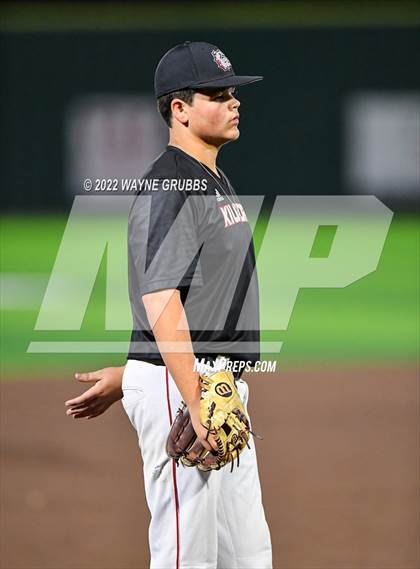 Thumbnail 2 in Pleasant Grove vs. Kilgore (UIL 4A Region II Bi-District Playoff) photogallery.