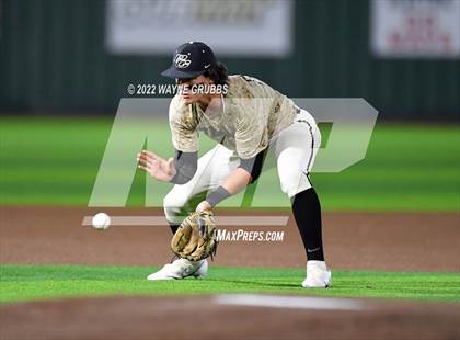 Thumbnail 3 in Pleasant Grove vs. Kilgore (UIL 4A Region II Bi-District Playoff) photogallery.