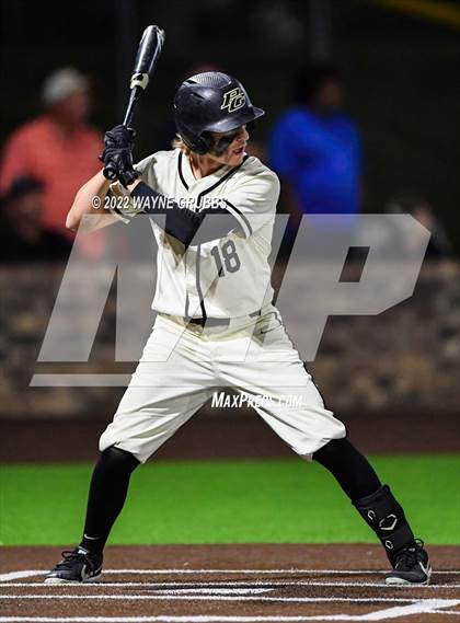 Thumbnail 3 in Pleasant Grove vs. Kilgore (UIL 4A Region II Bi-District Playoff) photogallery.