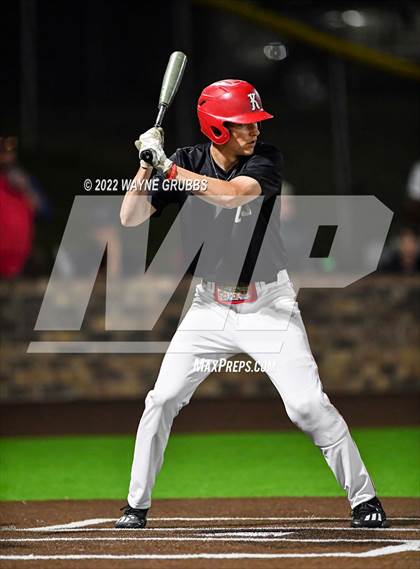 Thumbnail 2 in Pleasant Grove vs. Kilgore (UIL 4A Region II Bi-District Playoff) photogallery.