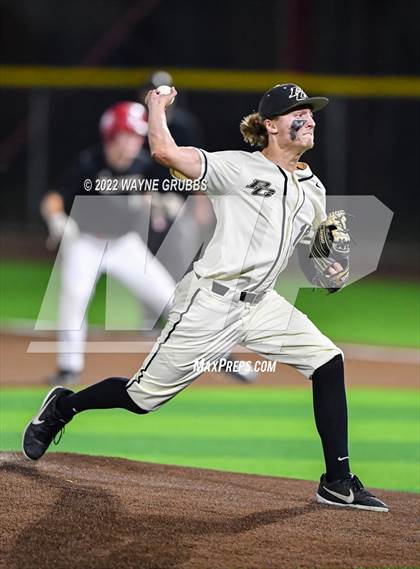 Thumbnail 3 in Pleasant Grove vs. Kilgore (UIL 4A Region II Bi-District Playoff) photogallery.